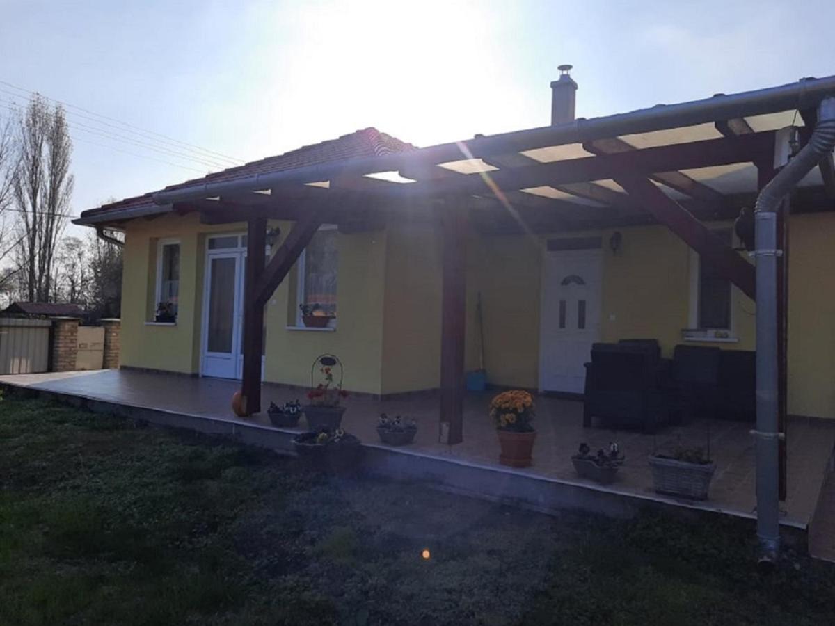 Ponty Orsó Vendégház Nagybaracska Extérieur photo